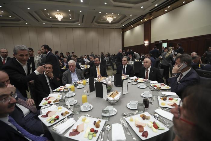 Futbol dünyası iftarda buluştu