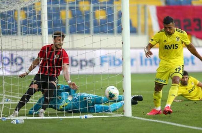 Son dakika Fenerbahçe haberleri Altayın yerine gelecek isim...