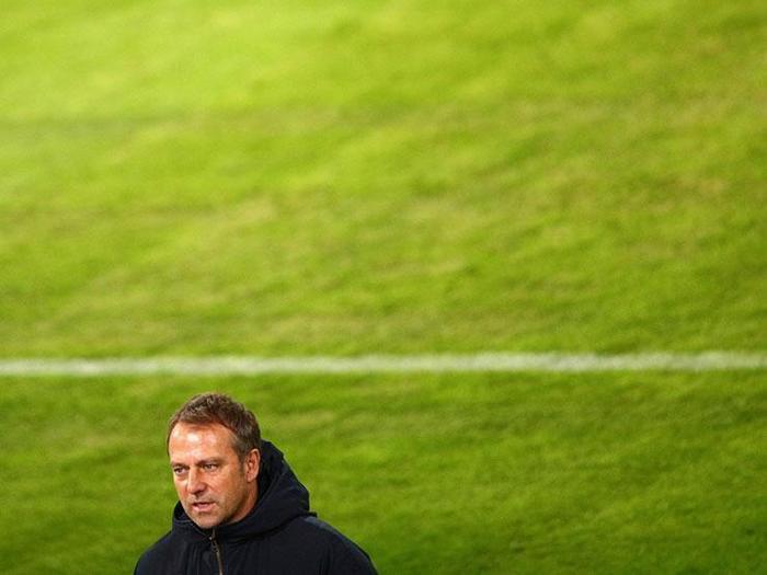 Allianz Arenada hiç kar yağmamış gibi Bayern Münih - Bielefeld...