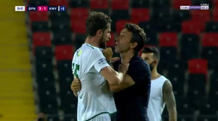 Konyaspor - Gaziantep maçında büyük olay Uğur Demirok çıldırdı