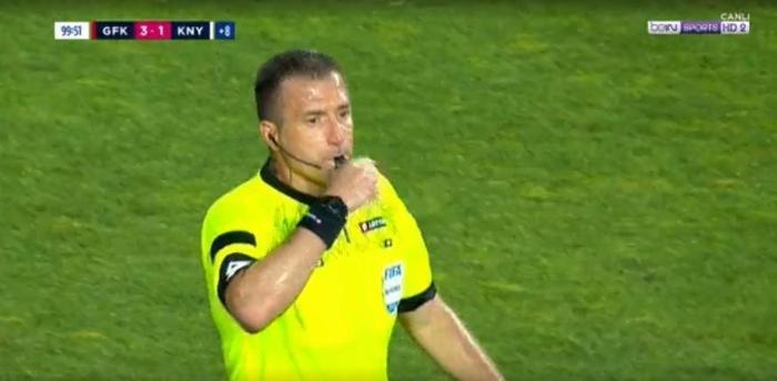 Konyaspor - Gaziantep maçında büyük olay Uğur Demirok çıldırdı