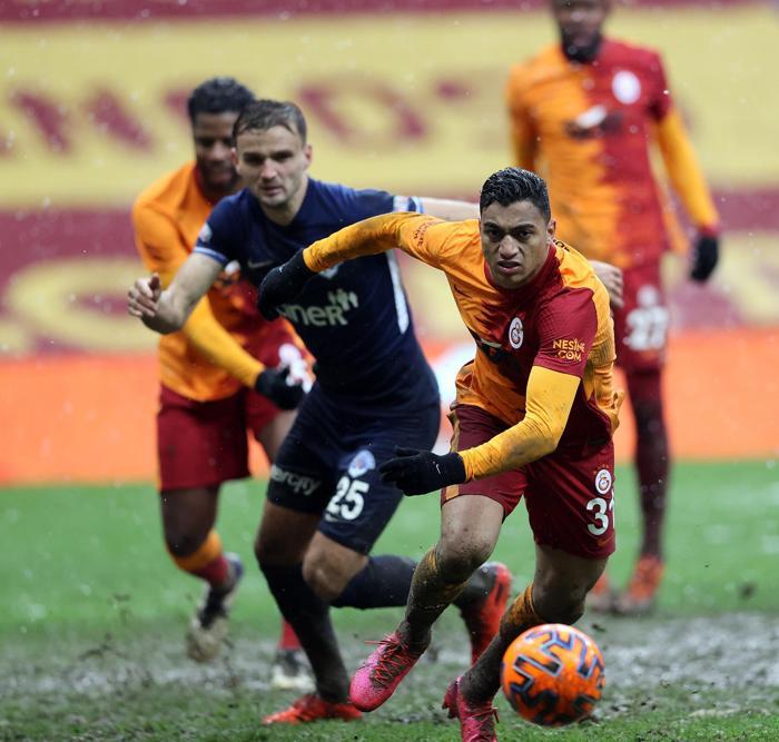 Son dakika Galatasarayda Mostafa Mohamed durdurulamıyor Rekorun peşinde...