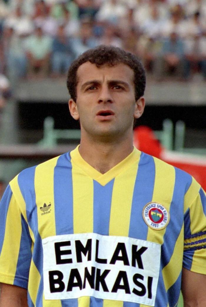 En çok oynayan futbolcu Oğuz Çetin