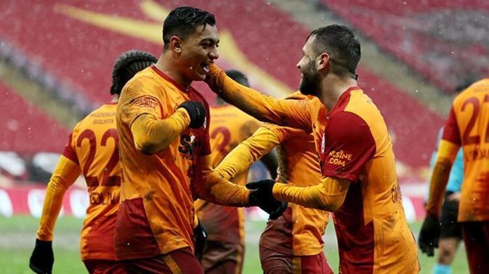 Son dakika - Galatasarayda Falcao gerçeği Kadroya alınmamıştı...
