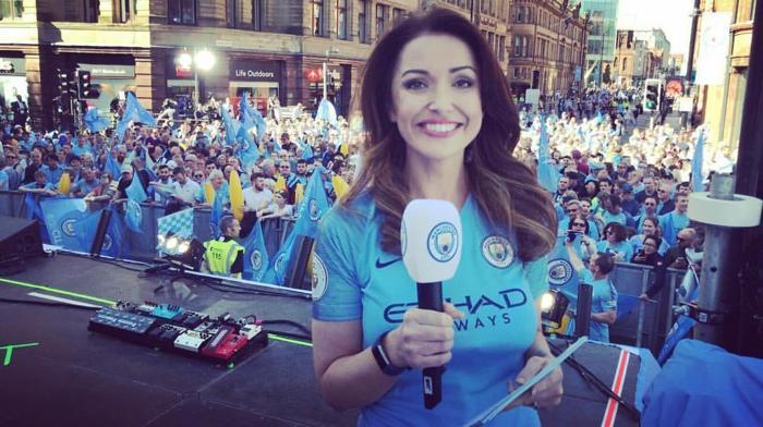 Çıplak pozları olay yaratan Manchester Citynin spikeri ilk kez konuştu