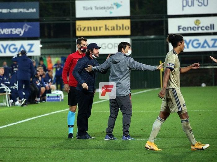 Fenerbahçe - İstanbulspor maçında Fatih Tekke sahaya girdi: Benim canımı sıkma