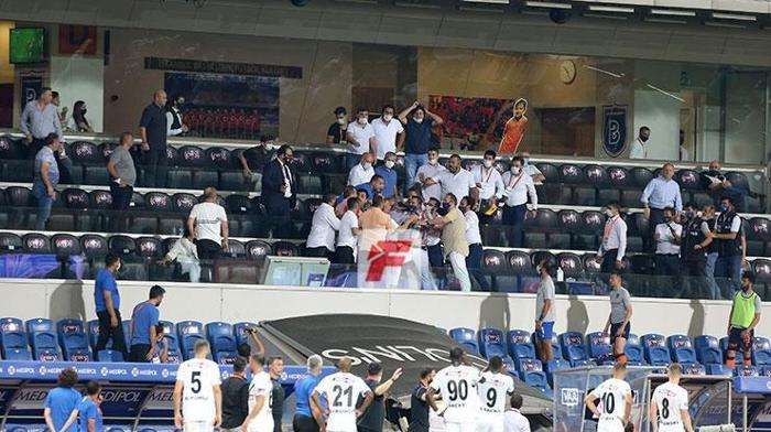 SON DAKİKA Başakşehir - Denizlispor maçında büyük olay Yumruklar konuştu...