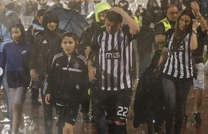 Sasa Ilicten Partizan taraftarına duygusal veda