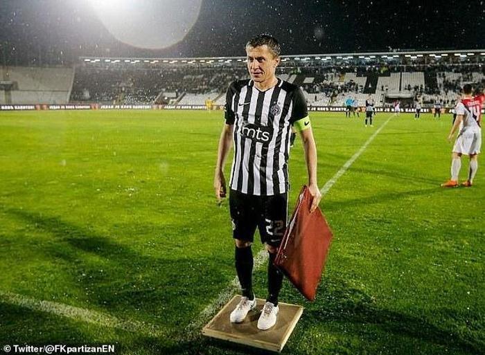 Sasa Ilicten Partizan taraftarına duygusal veda