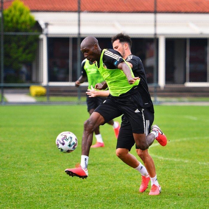 Beşiktaşta 3 yeni transfer feda dedi 7.5 milyon Euro...