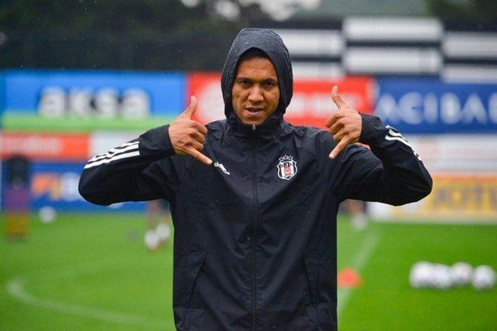 Beşiktaşta 3 yeni transfer feda dedi 7.5 milyon Euro...