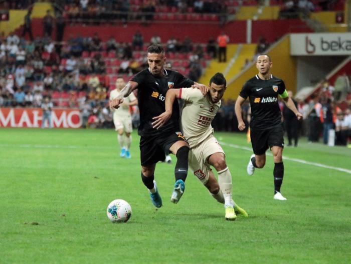 Kayserispor - Galatasaray maçında gerginlik Kulübede kırmızı kart...