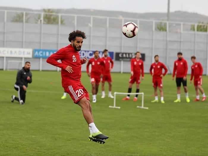 Galatasaray kupaları topladı, sıra geldi transferlere