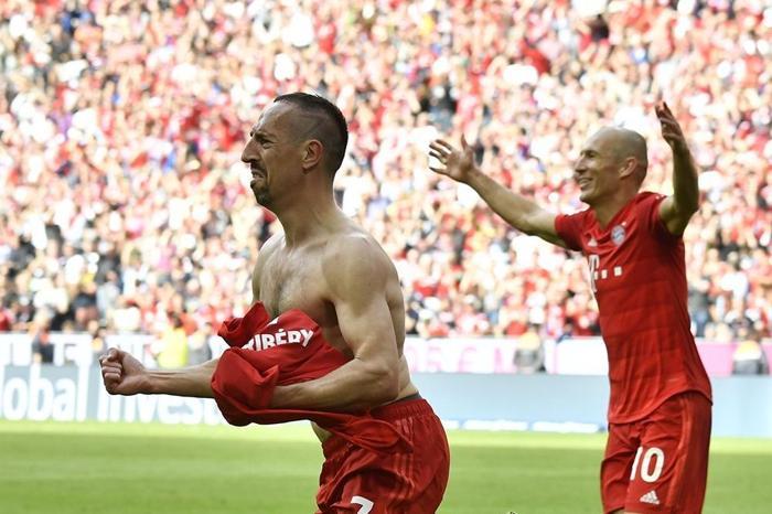 Galatasaray kupaları topladı, sıra geldi transferlere