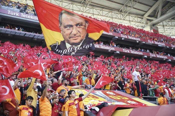 Fanatik yazarlarının Galatasaray - Medipol Başakşehir maçı yorumları