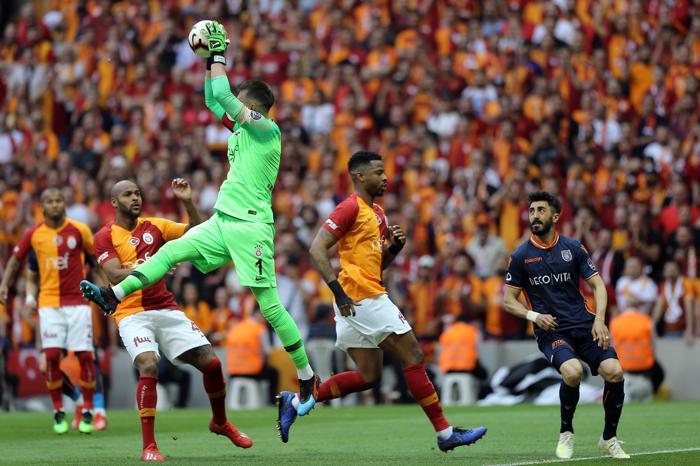 Fanatik yazarlarının Galatasaray - Medipol Başakşehir maçı yorumları