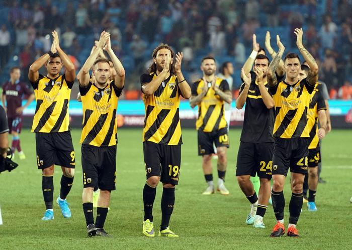 Fanatik yazarlarının Trabzonspor - AEK maçı yorumları