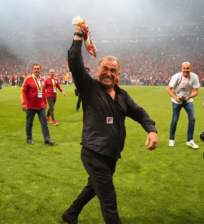 Tarih yazarı Fatih Terim