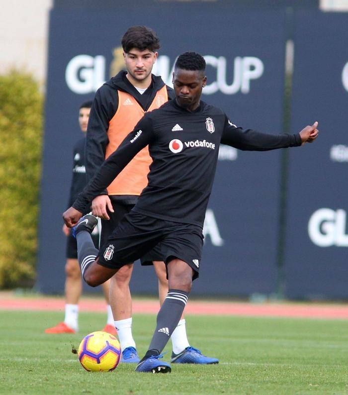 Beşiktaşta kadro dışı kalanların maliyeti 52 milyon TL