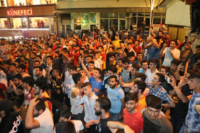 Türkiyenin dört bir yanında Galatasaray sevinci