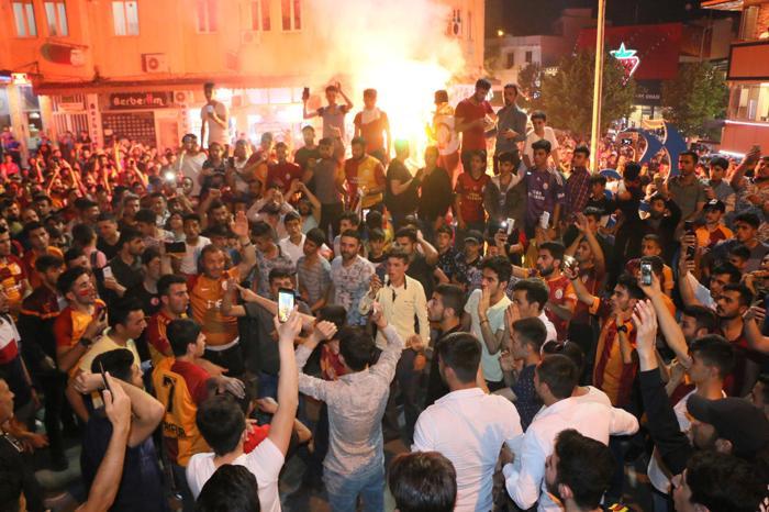 Türkiyenin dört bir yanında Galatasaray sevinci