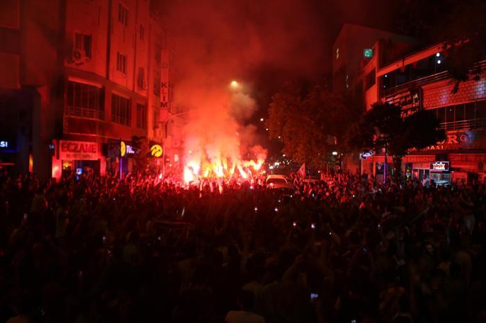 Türkiyenin dört bir yanında Galatasaray sevinci