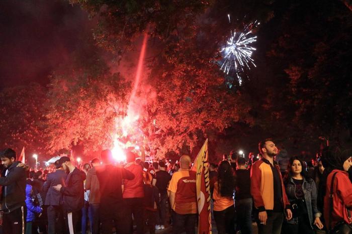 Türkiyenin dört bir yanında Galatasaray sevinci
