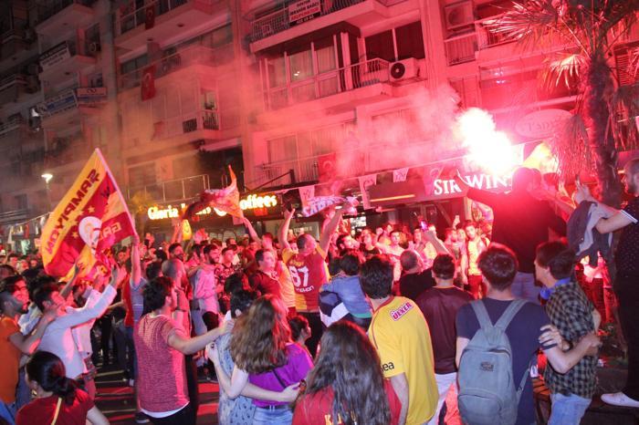 Türkiyenin dört bir yanında Galatasaray sevinci