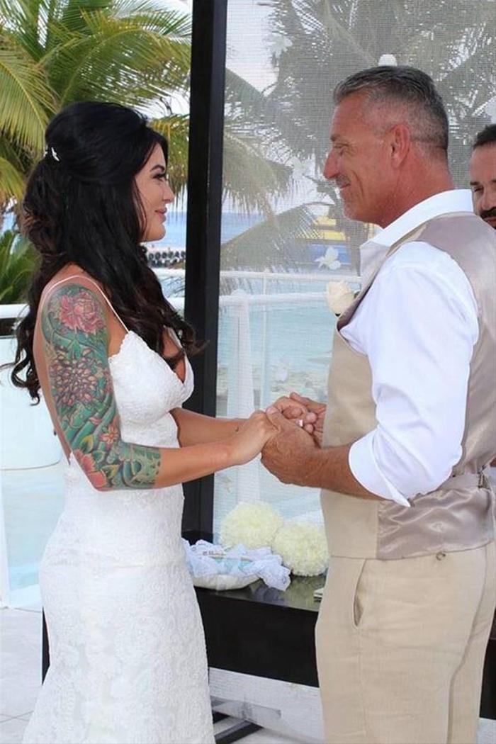 En yakın arkadaşının babasıyla evlendi