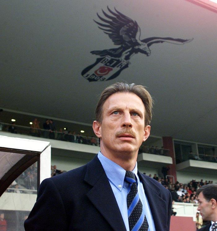 Christoph Daum: Hooijdonku Galatasaraya kaptırmamak için Aziz Yıldırım ile Hollandaya gittik