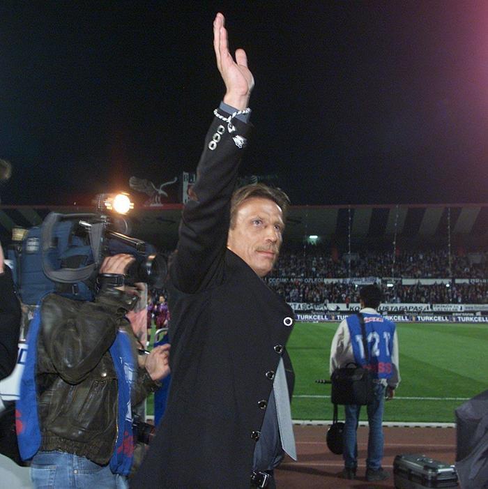 Christoph Daum: Hooijdonku Galatasaraya kaptırmamak için Aziz Yıldırım ile Hollandaya gittik