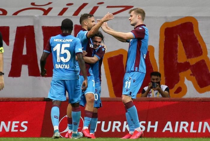 Trabzon yerel basını Galatasaray - Trabzonspor maçını manşetlere taşıdı: İstanbulu fethettik