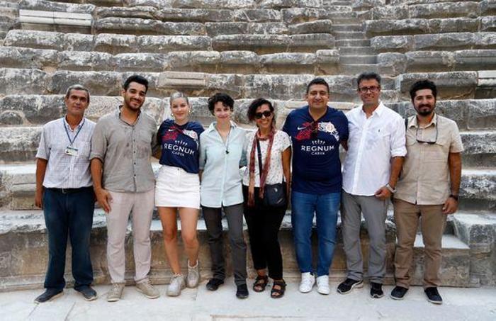 İngiliz şarkıcı Anne Marie Antalyada