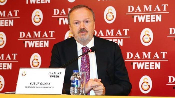 Galatasarayın toplantısında gergin anlar