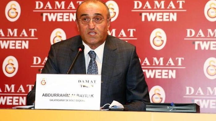 Galatasarayın toplantısında gergin anlar