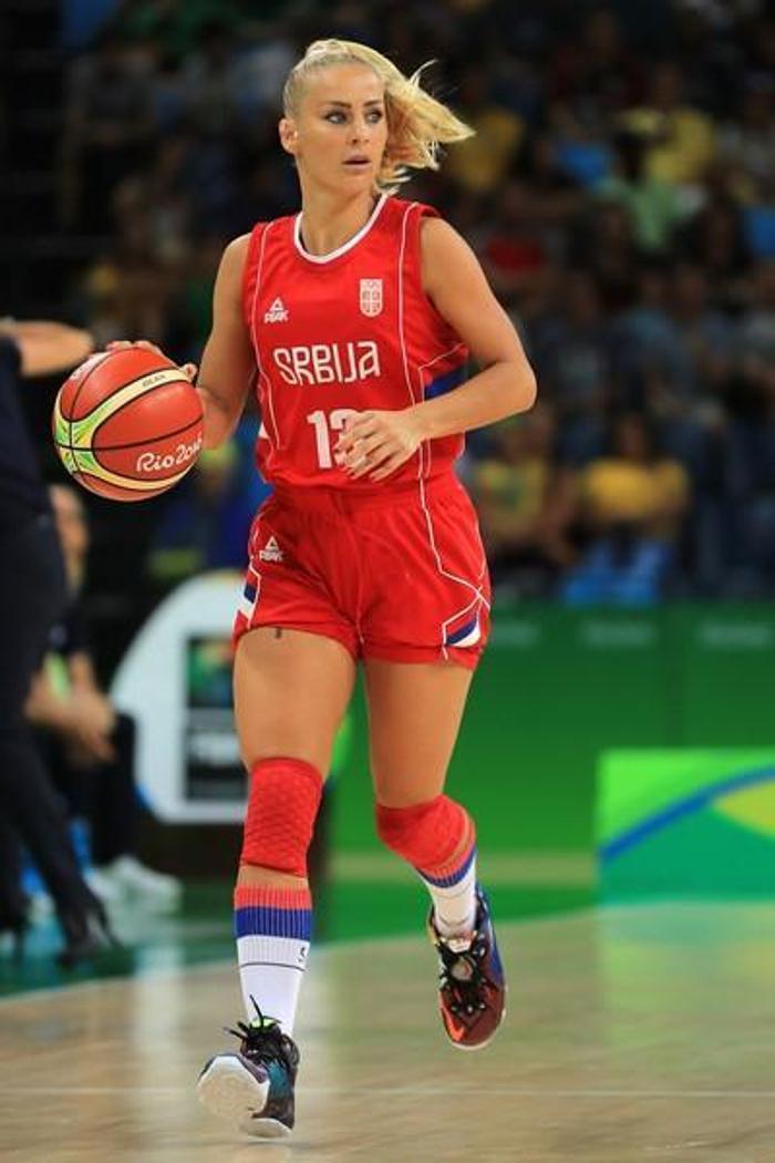 Milica Dabovic: Beni ilişki için transfer etmiş