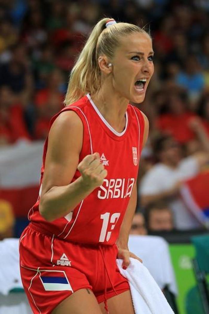 Milica Dabovic: Beni ilişki için transfer etmiş