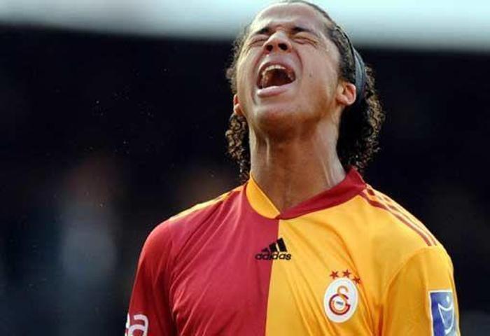 GIOVANI DOS SANTOS