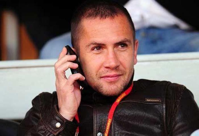 EMRE AŞIK