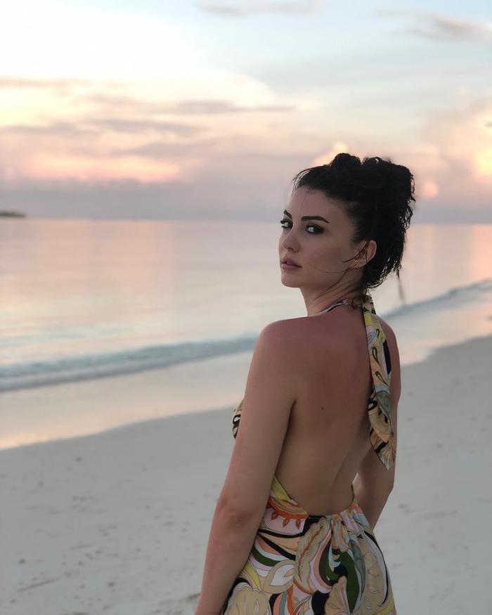 Burcu Özberk Fenerbahçeli Ulaş Kıyak ile aşk yaşıyor