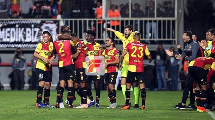 Fırat Aydınusun yardımına Caner Erkin koştu