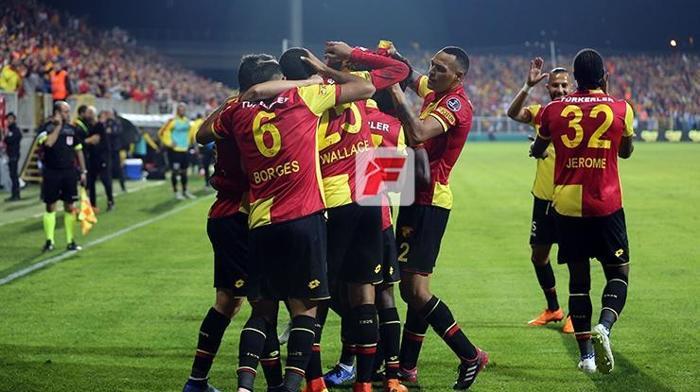 Fırat Aydınusun yardımına Caner Erkin koştu