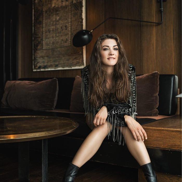 Burcu Özberk Fenerbahçeli Ulaş Kıyak ile aşk yaşıyor