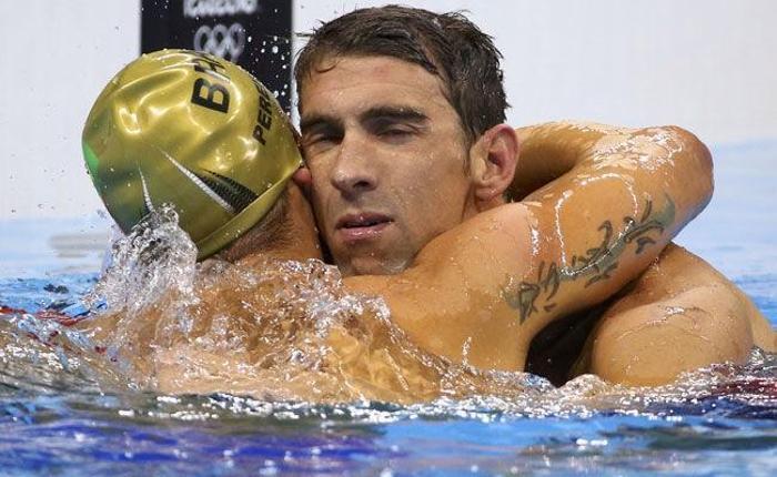 Michael Phelps, 2168 yıllık rekoru kırdı