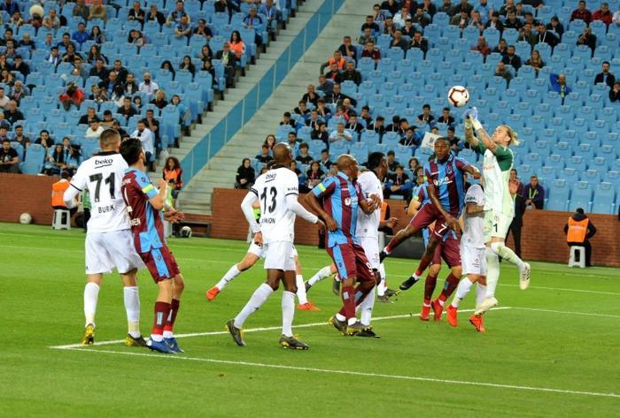 Güntekin Onaydan flaş sözler: Son 2 sezonun sonuncusu Beşiktaş
