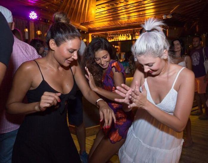 Ünlüleri buluşturan festival