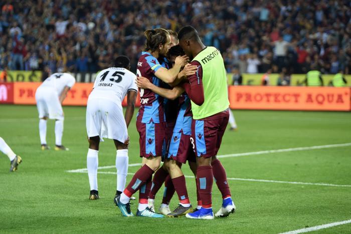 Fanatik yazarlarının Trabzonspor - Beşiktaş maçı yorumları