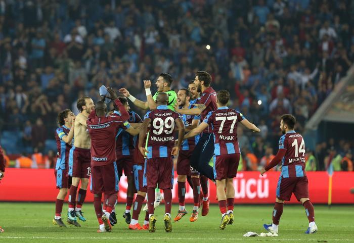 Fanatik yazarlarının Trabzonspor - Beşiktaş maçı yorumları