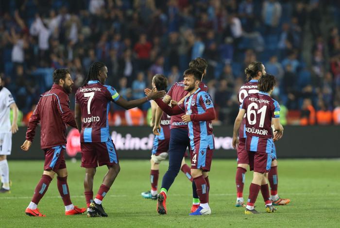 Fanatik yazarlarının Trabzonspor - Beşiktaş maçı yorumları