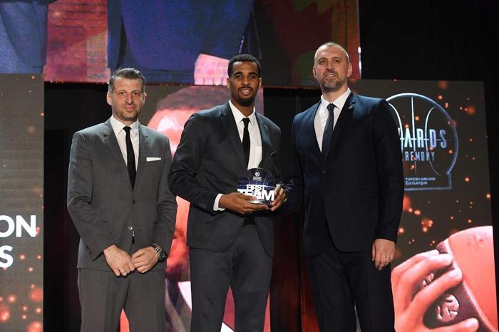 EuroLeaguede sezonun ödülleri sahiplerini buldu